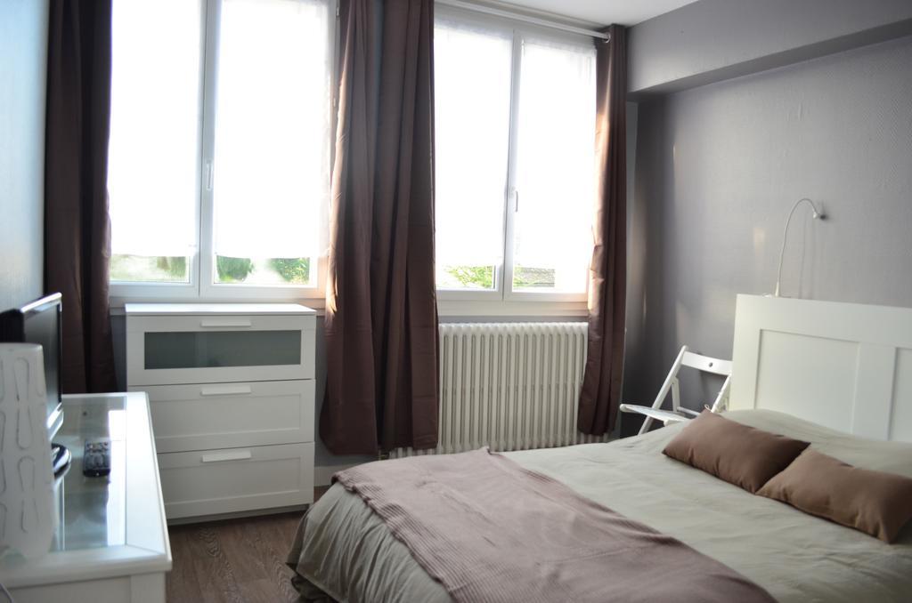 Auberge Du Lac Hotel Marcilly-sur-Tille Phòng bức ảnh