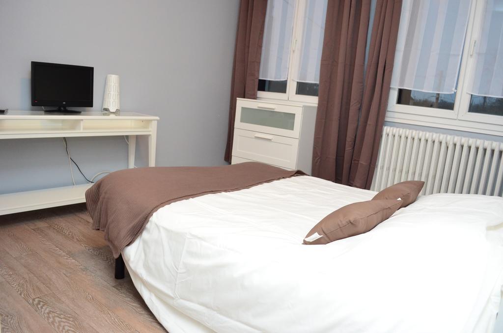 Auberge Du Lac Hotel Marcilly-sur-Tille Phòng bức ảnh