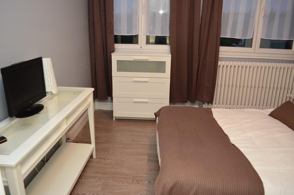 Auberge Du Lac Hotel Marcilly-sur-Tille Ngoại thất bức ảnh